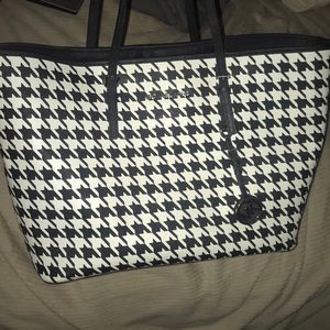 Michael Kors houndstooth bag
